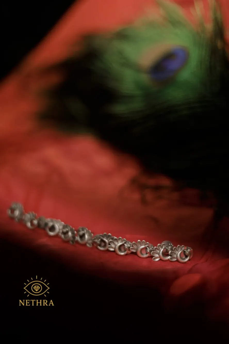 Oxidized Silver Floral Motif Anklet – Handcrafted Traditional Design